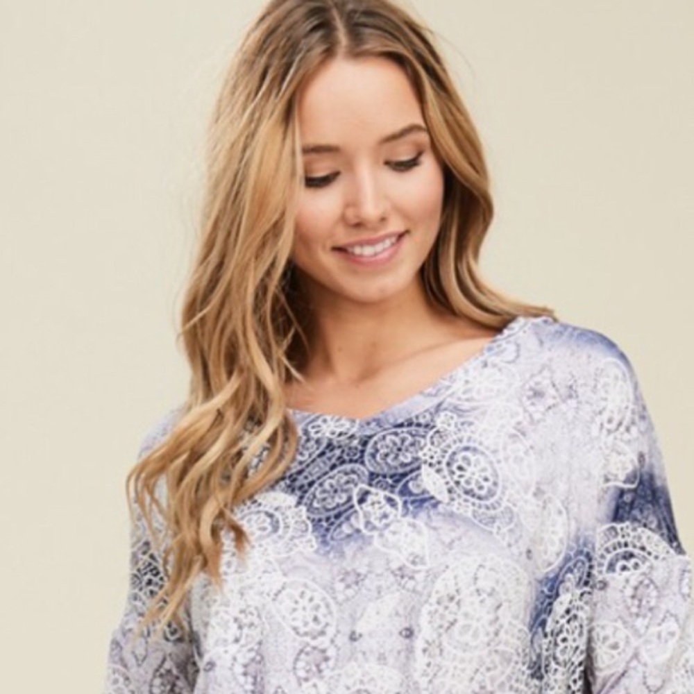 Venezia, oversized foaming print knit top